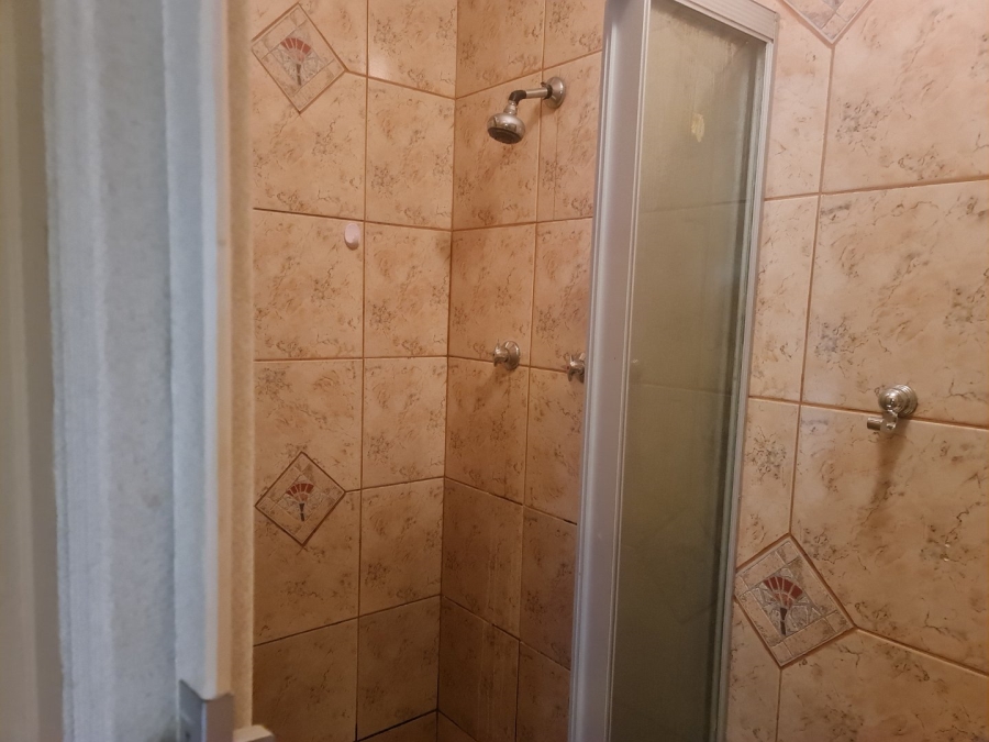 3 Bedroom Property for Sale in Safari Gardens North West